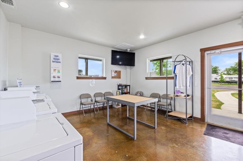 S Fitzhenry - Commercial Sale