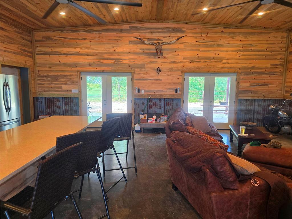 S Fitzhenry - Commercial Sale