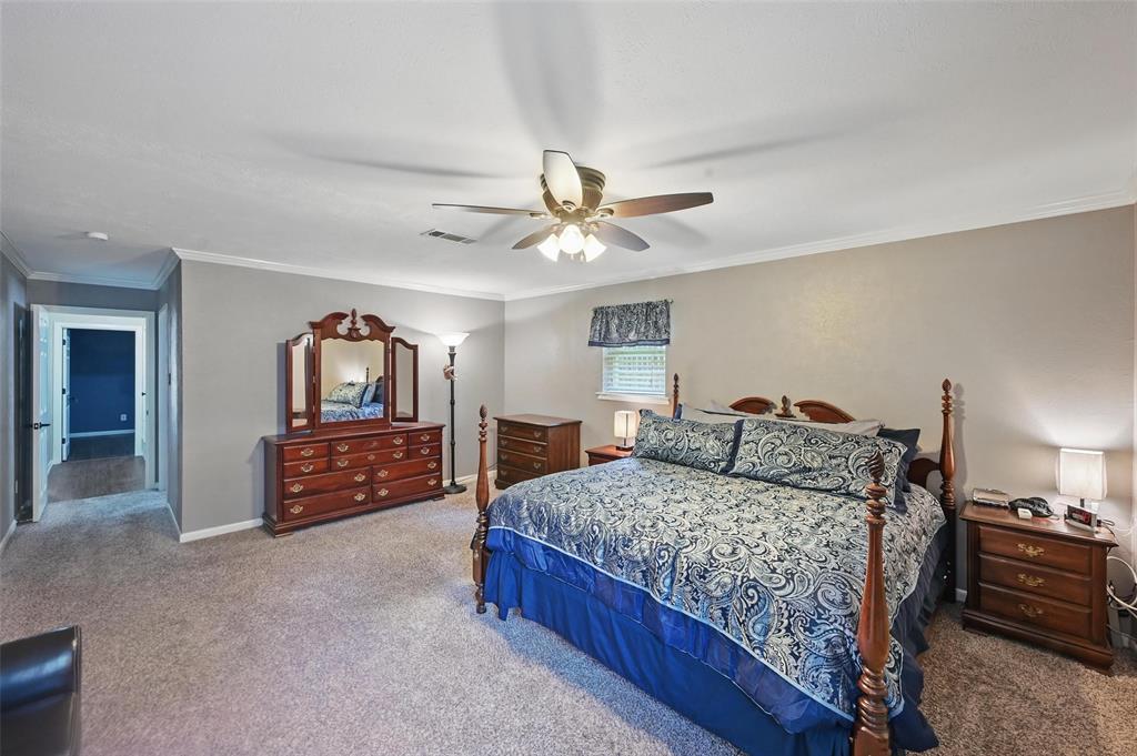 952 Charleston Drive