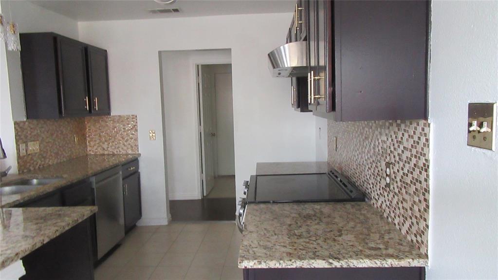 Davis Estates - Residential Lease