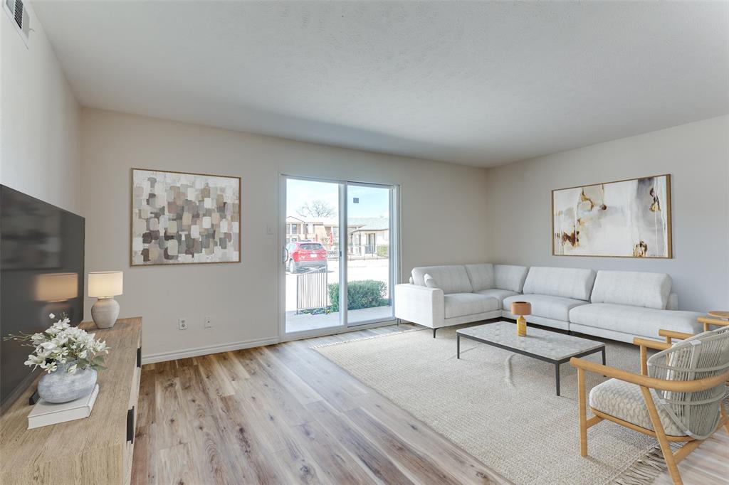 Ridglea Estate Condo - Residential