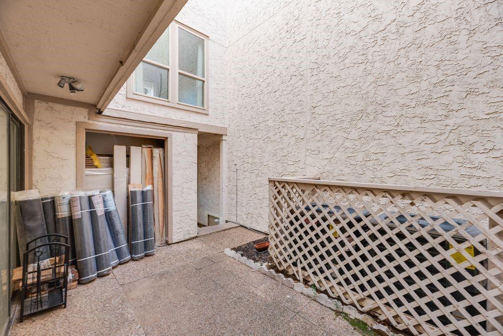 15 Oakbrook Drive