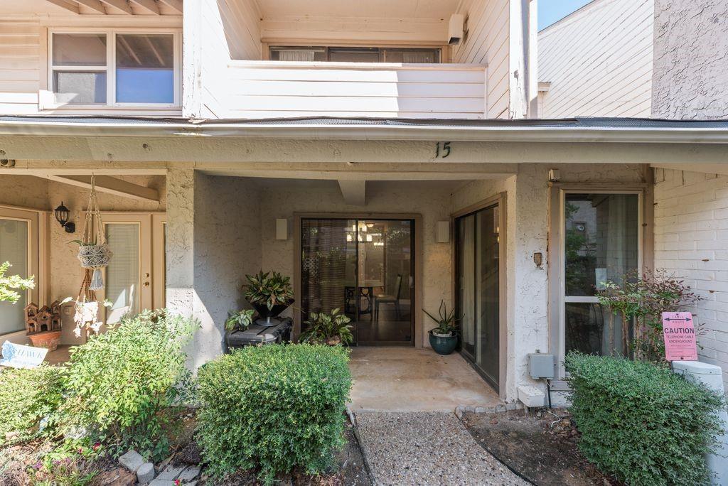 15 Oakbrook Drive