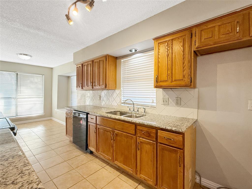 Meadowood 01 - Residential Lease