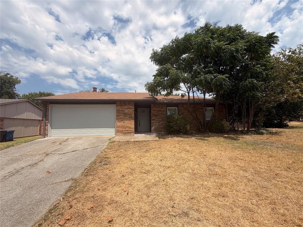 124 W Way Drive