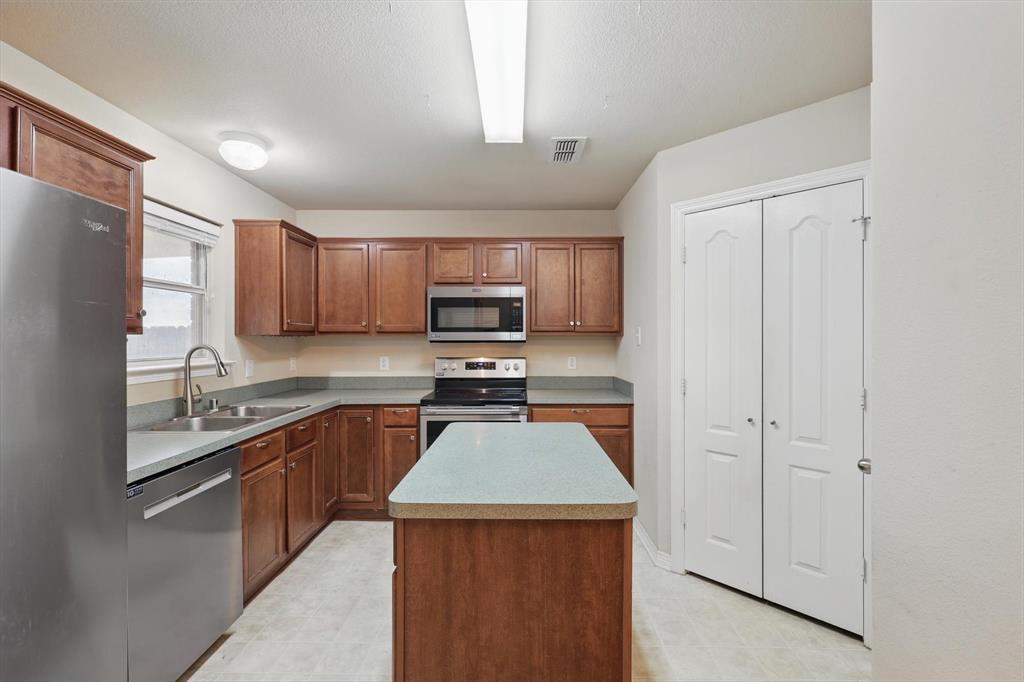402 Wheat Valley Boulevard