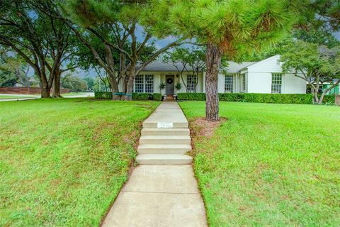 6136 Kenwick Avenue Fort Worth TX 76116