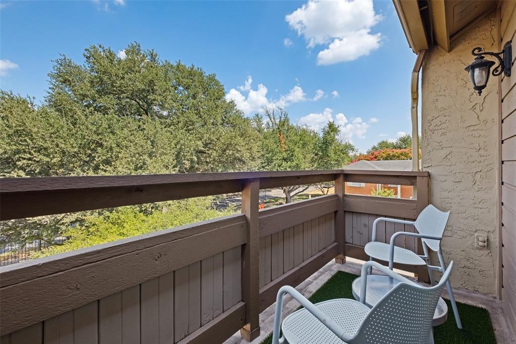 7640 W Greenway Boulevard 8K