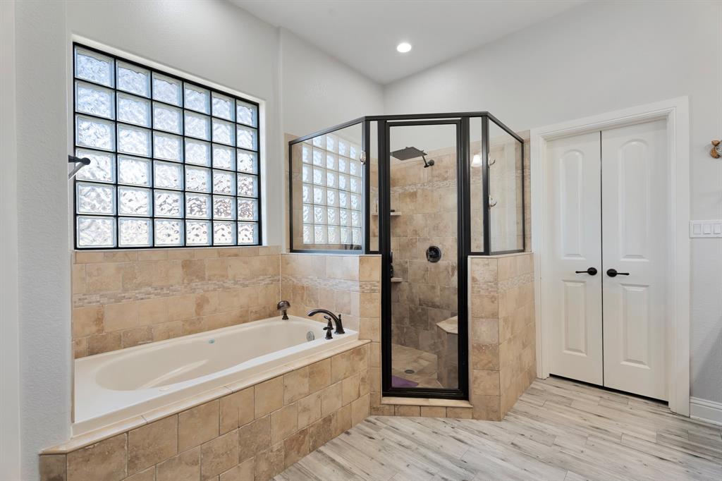 Decordova Bend Estate - Residential