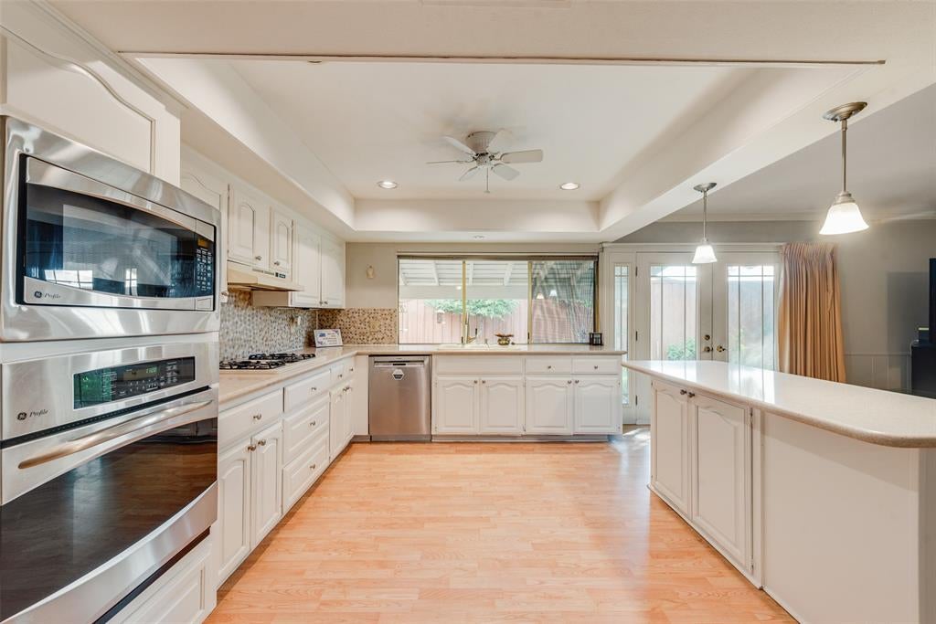 1332 Applegate Drive