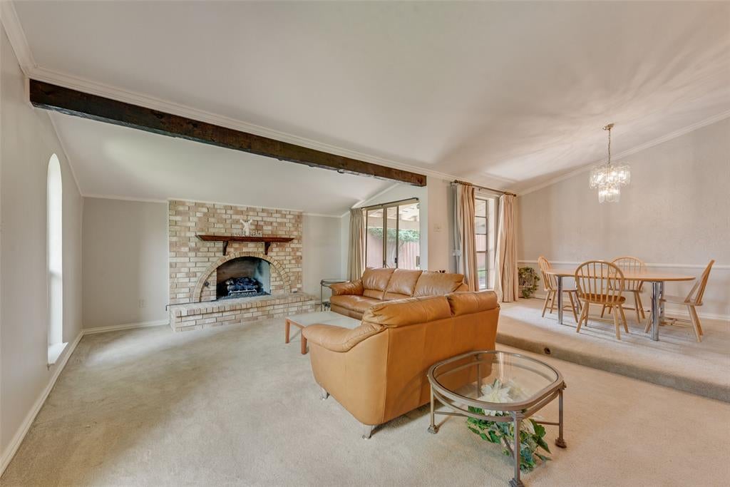 1332 Applegate Drive
