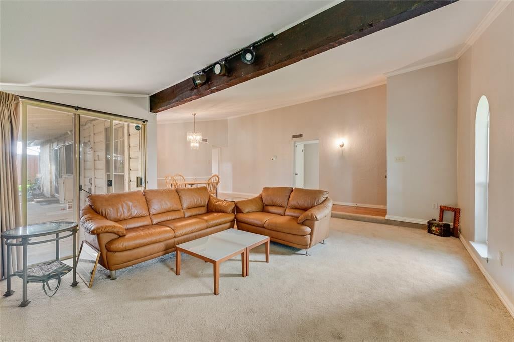 1332 Applegate Drive