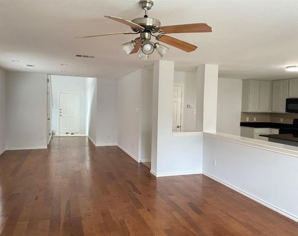 Heights at Westridge #1 The (CMC), BLK h, LOT - Residential Lease