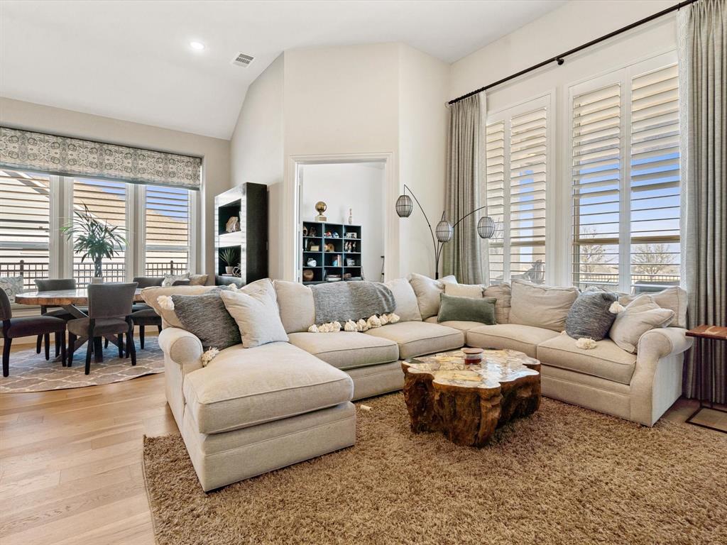 Photo 5 of 37 of 2129 Longspur Drive house