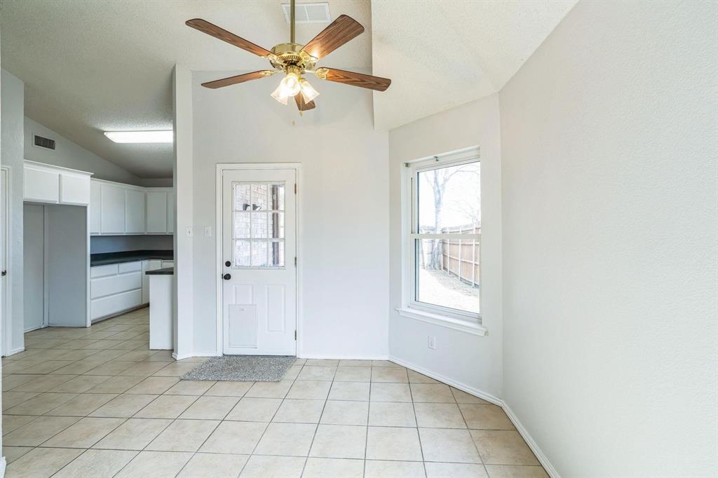 Saginaw, Texas 76179, United States, 3 Bedrooms Bedrooms, ,2 BathroomsBathrooms,Residential,Active,98125