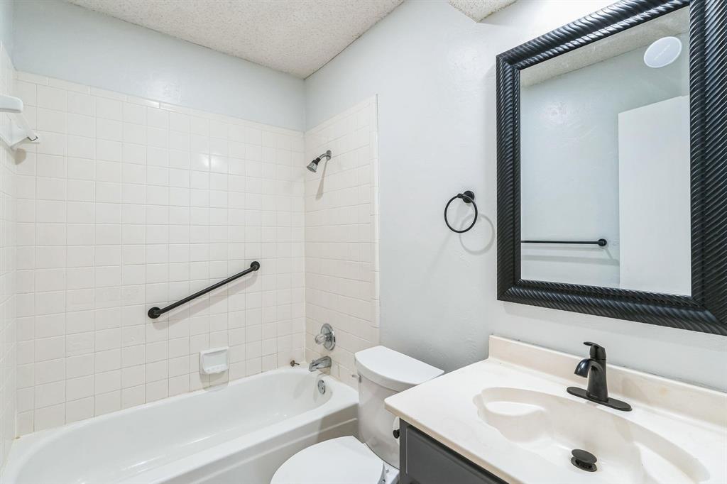 Saginaw, Texas 76179, United States, 3 Bedrooms Bedrooms, ,2 BathroomsBathrooms,Residential,Active,98125