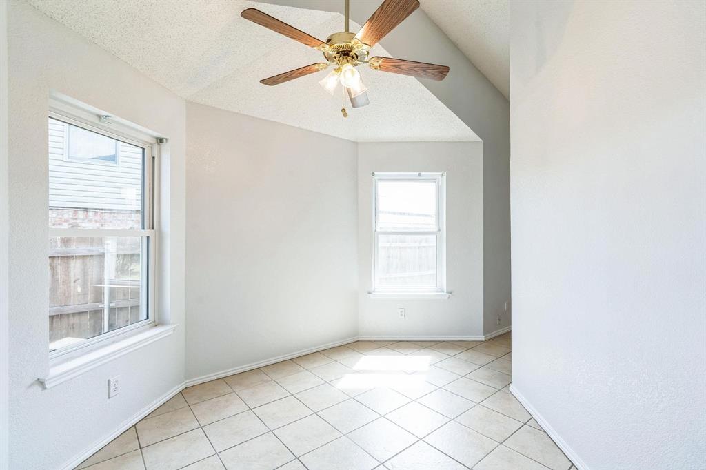 Saginaw, Texas 76179, United States, 3 Bedrooms Bedrooms, ,2 BathroomsBathrooms,Residential,Active,98125