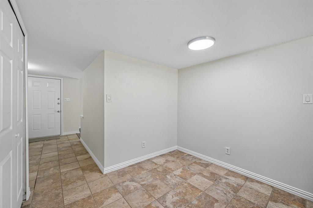 Flower Mound, Texas 75028, United States, 3 Bedrooms Bedrooms, ,2 BathroomsBathrooms,Residential,Pending,208317