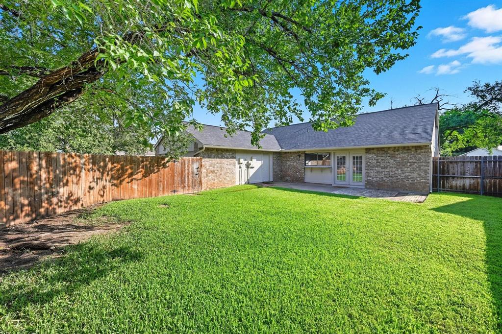Flower Mound, Texas 75028, United States, 3 Bedrooms Bedrooms, ,2 BathroomsBathrooms,Residential,Pending,208317