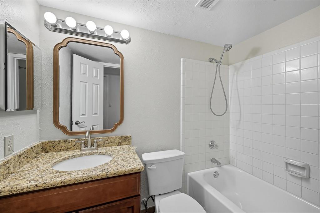 Flower Mound, Texas 75028, United States, 3 Bedrooms Bedrooms, ,2 BathroomsBathrooms,Residential,Pending,208317