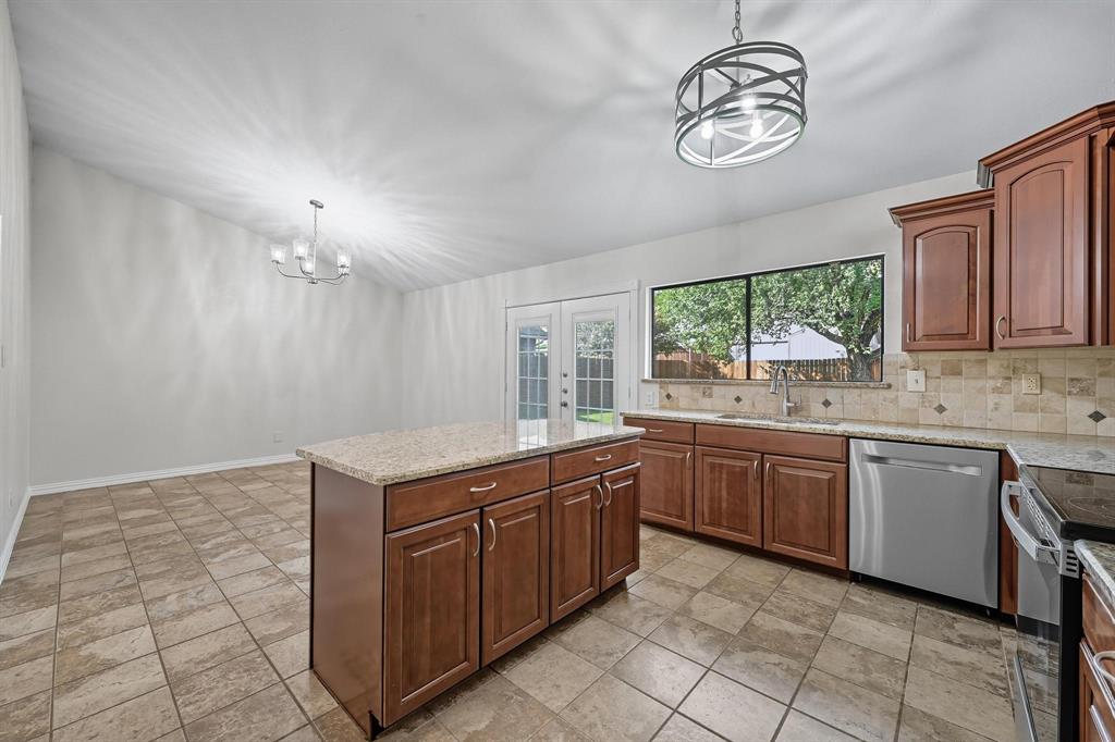 Flower Mound, Texas 75028, United States, 3 Bedrooms Bedrooms, ,2 BathroomsBathrooms,Residential,Pending,208317