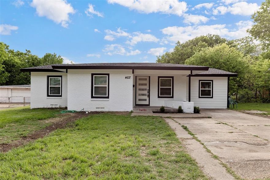 Charming and updated 4- bedroom, 3- bath home in Dallas. This property features a recently updated kitchen and updated flooring throughout- blending classic with modern touches. Convenient access to major roads, shopping, and dining. Whether you're a first-time homebuyer or an investor looking for a great opportunity, this property checks all the boxes. Don't miss your chance to own a move-in-ready home.