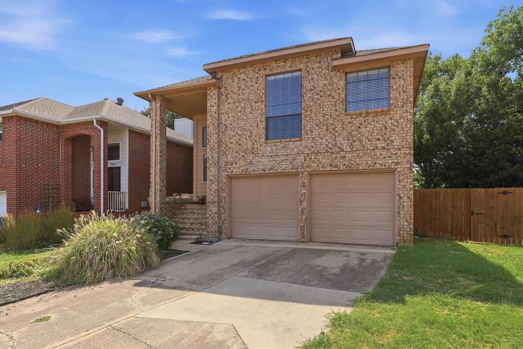 1806 Cactus Circle