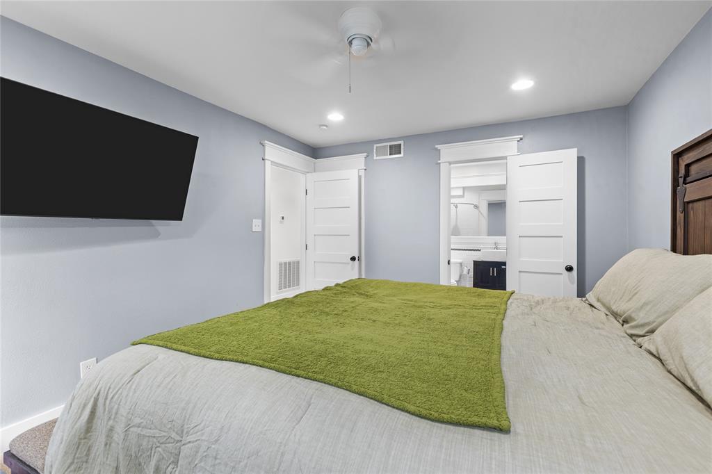 Lewis T E Place Add - Residential
