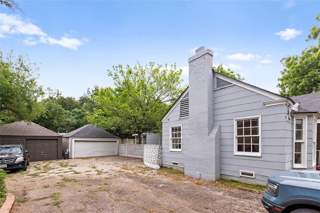 Lewis T E Place Add - Residential