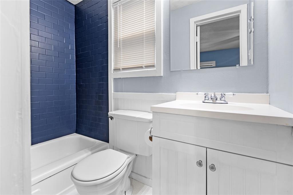 Lewis T E Place Add - Residential
