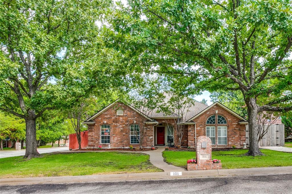 101 Shady Valley Circle