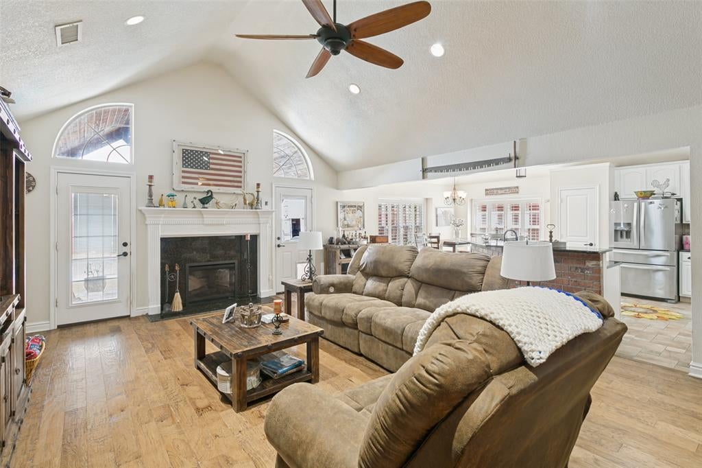 101 Shady Valley Circle