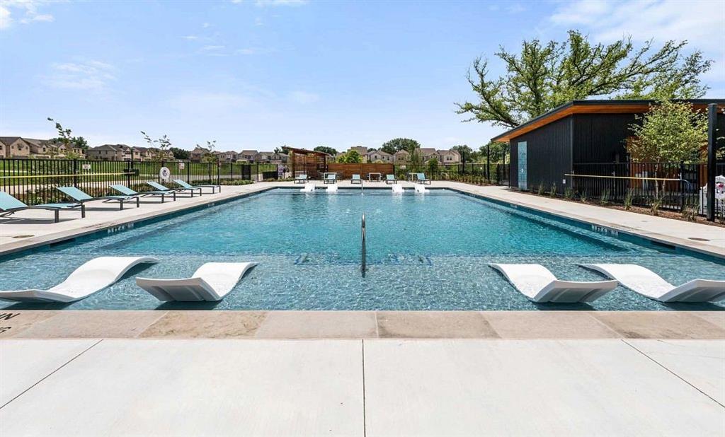 Sereno Oaks at Buckner Terrace - Residential