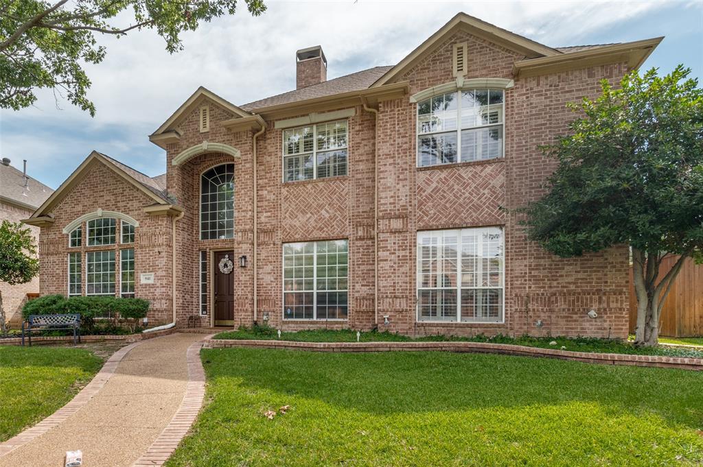 941 Creek Crossing