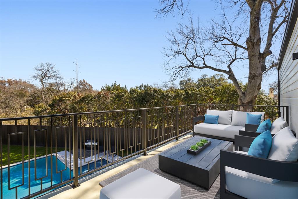 Casa Linda Estates - Residential