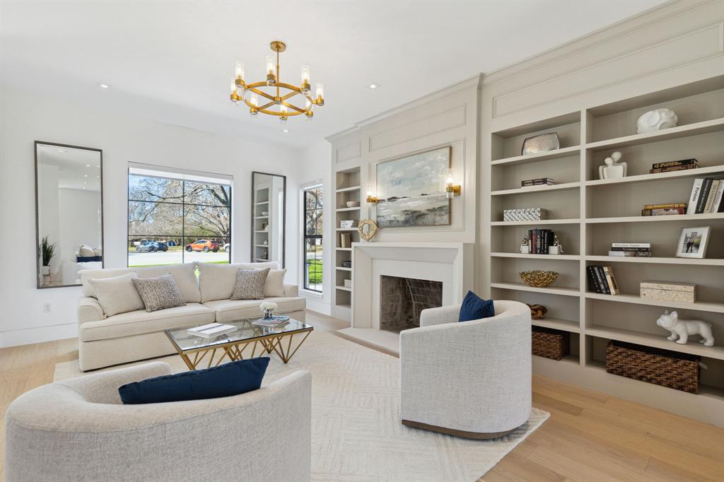 Casa Linda Estates - Residential