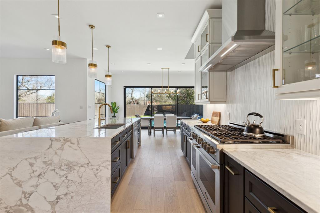 Casa Linda Estates - Residential