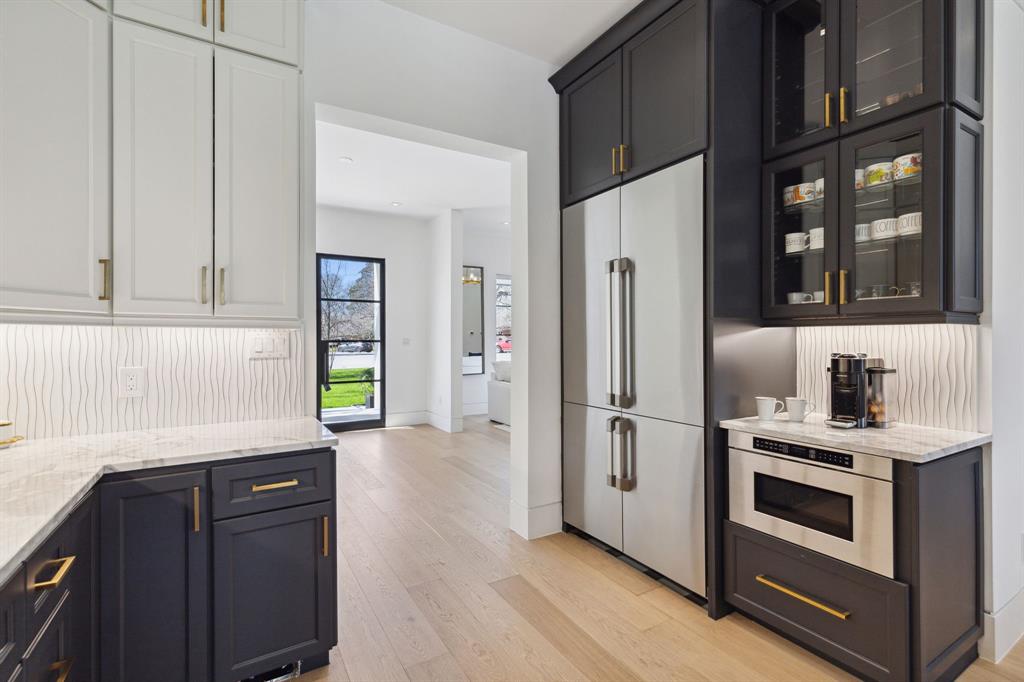 Casa Linda Estates - Residential