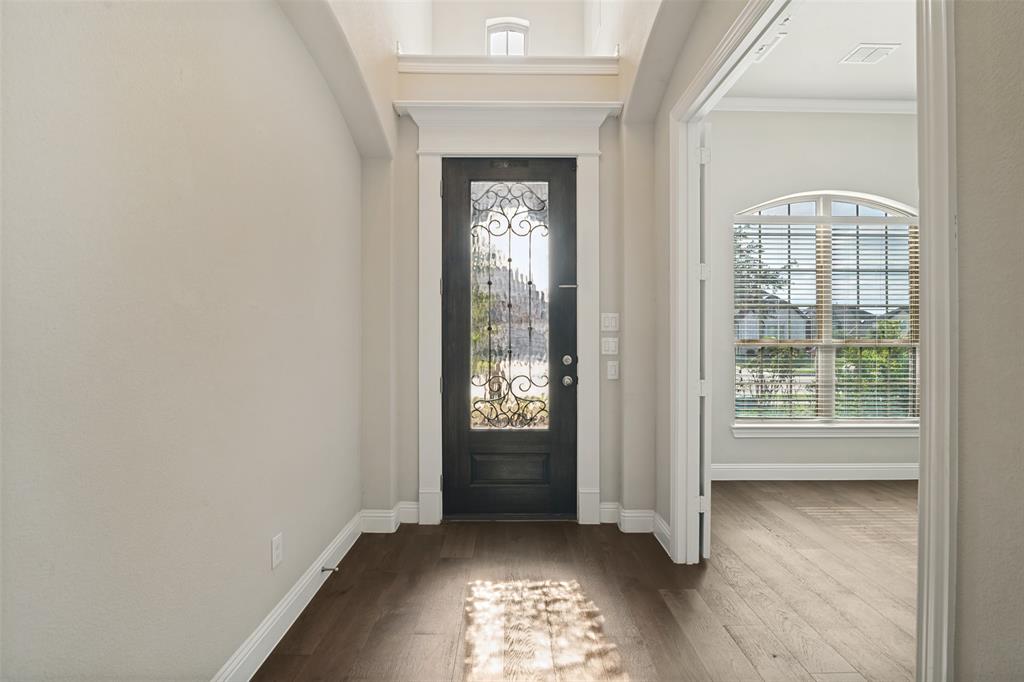 2802 Merlot Circle