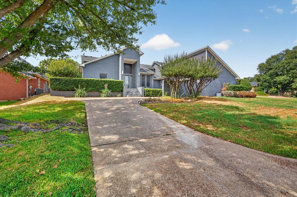 811 Turnberry Drive