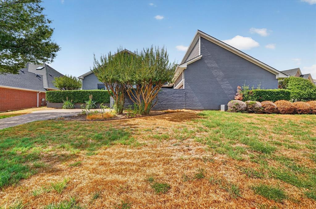 811 Turnberry Drive