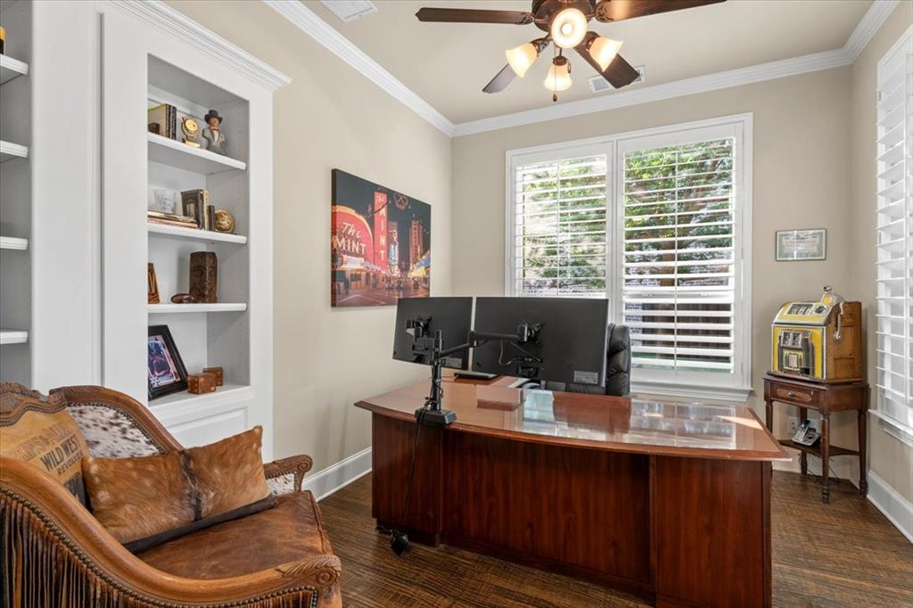 Castle Hills Golf Course Ph - Residential