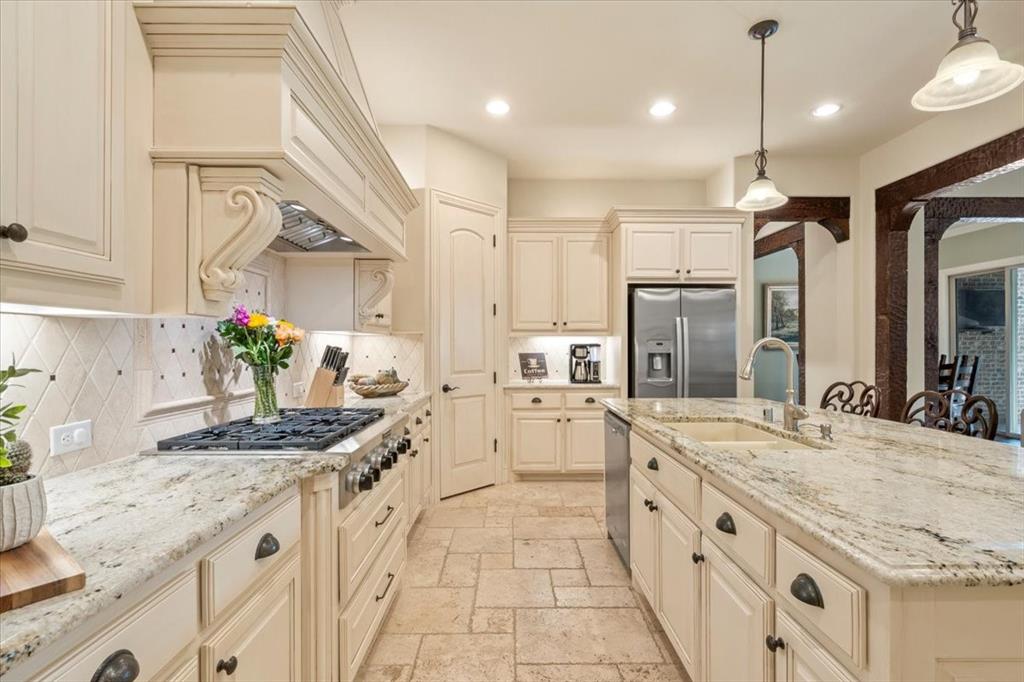 Castle Hills Golf Course Ph - Residential