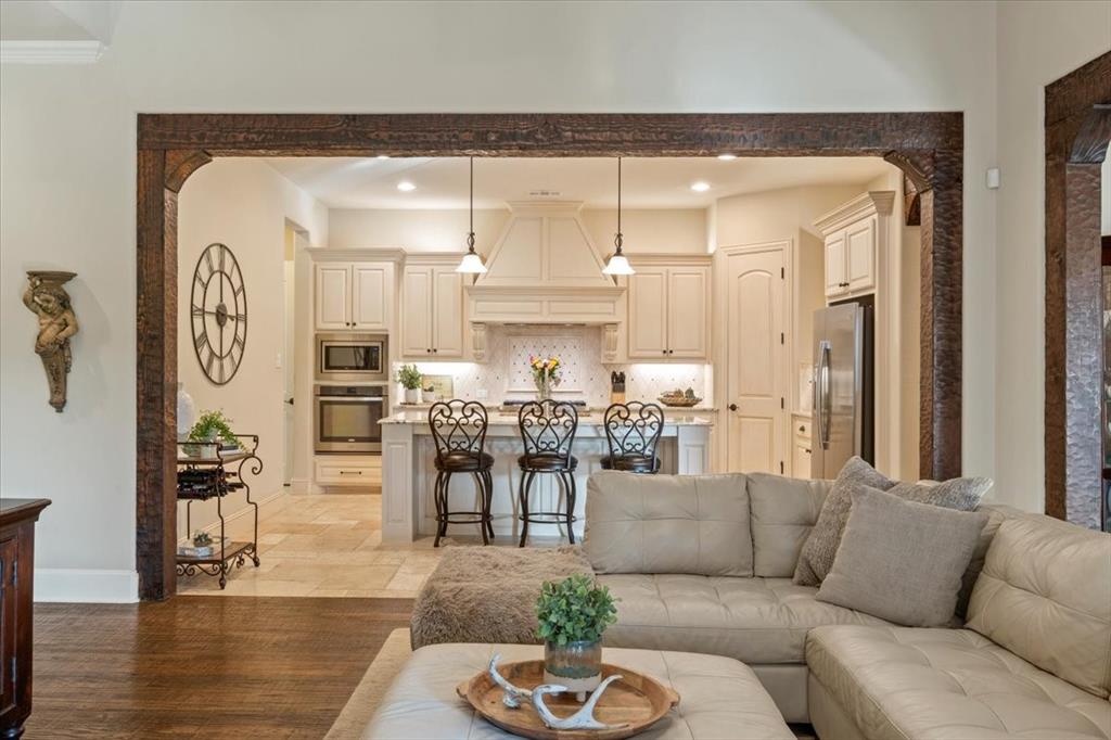 Castle Hills Golf Course Ph - Residential