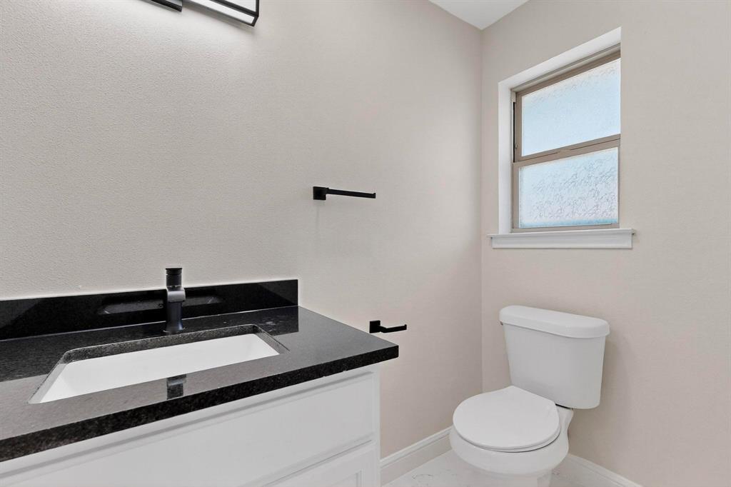 Mission Hill Estates Add - Residential Lease