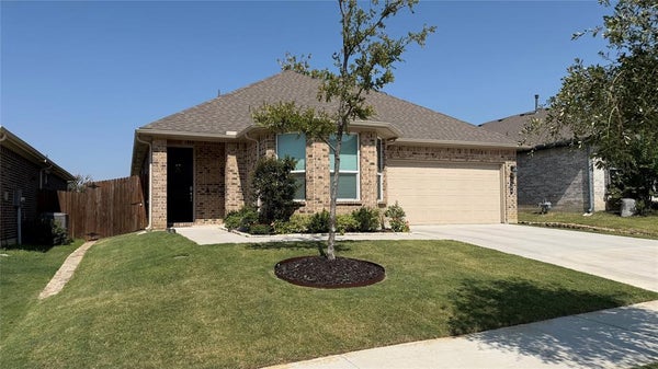 2104 BLACKCAP ST, DENTON, TX 76205 - Image 1299cab2bfde89c02fcf8e16e4fa9d9f/1565294210