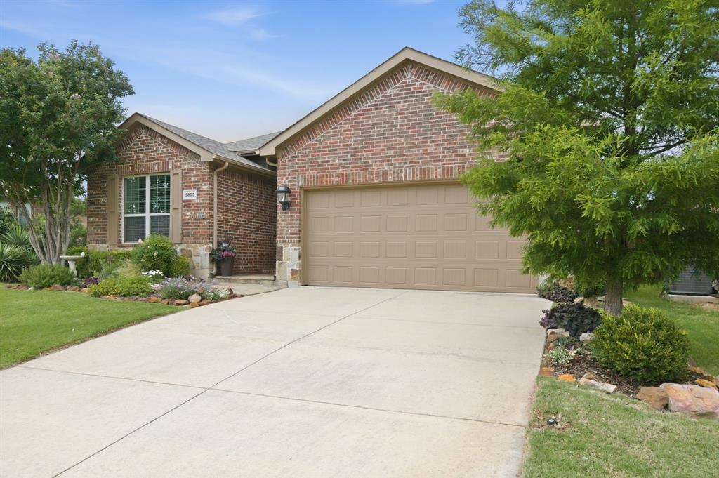 5805 Glenwood Drive