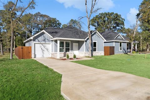 A home in Mabank