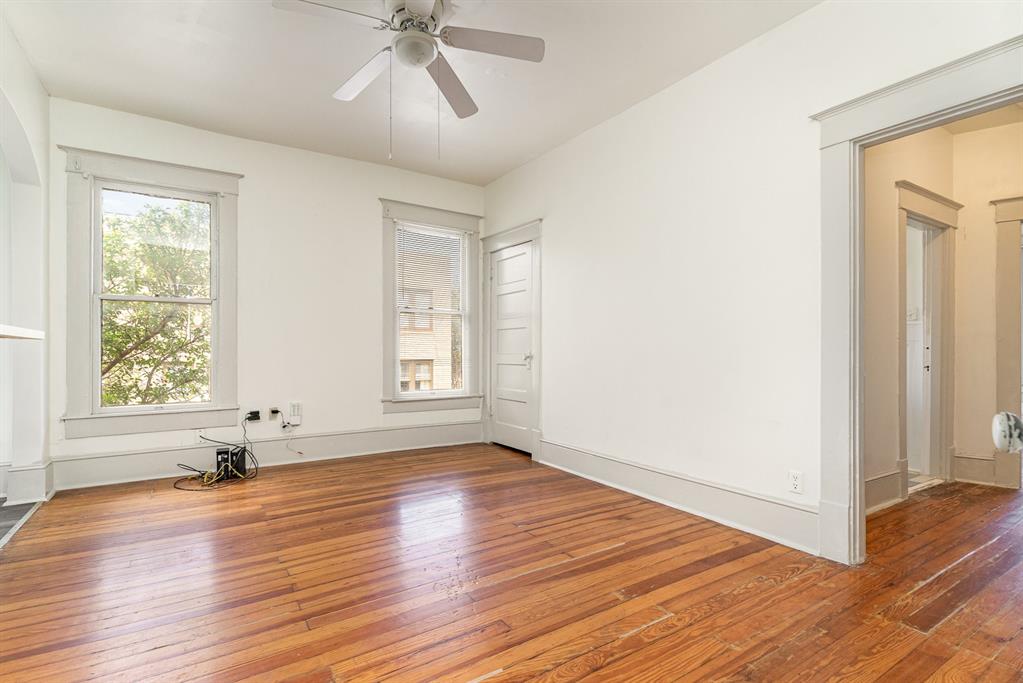 Oak Cliff Annex - Residential Lease