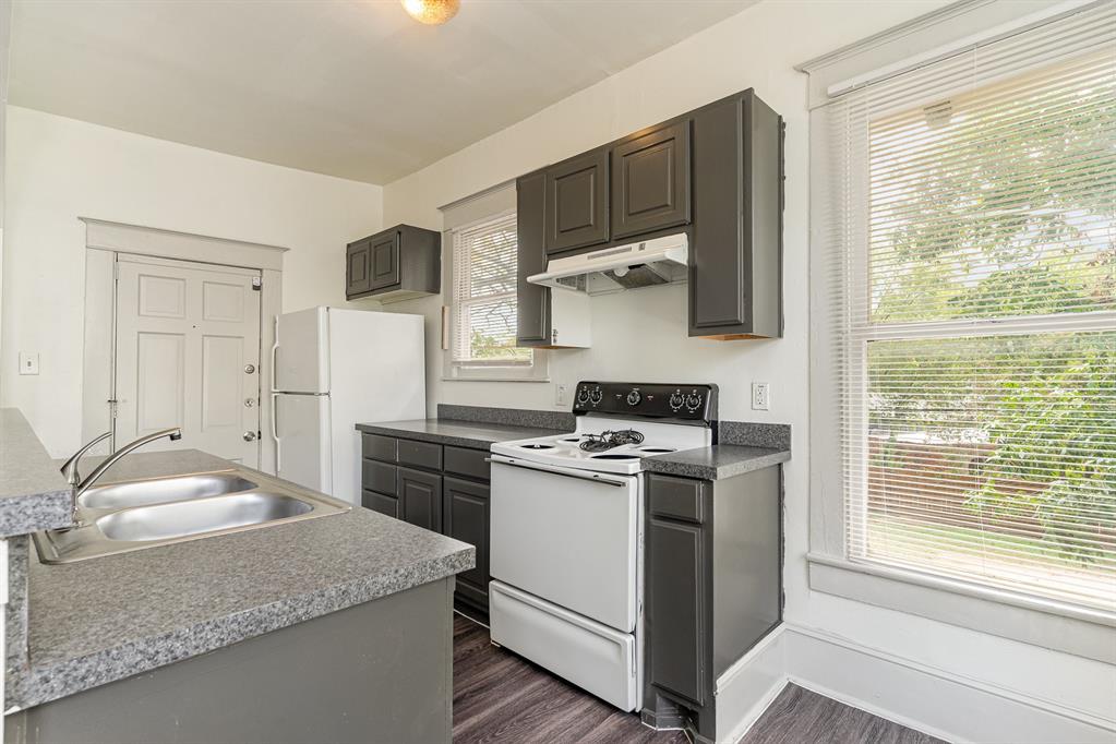 Oak Cliff Annex - Residential Lease